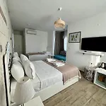 Limonaia Alaçatı