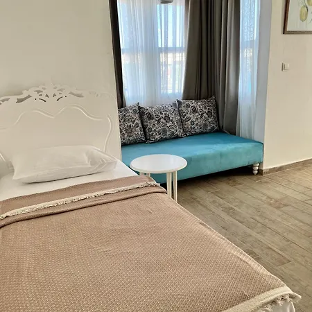 Bed & Breakfast Limonaia Alaçatı