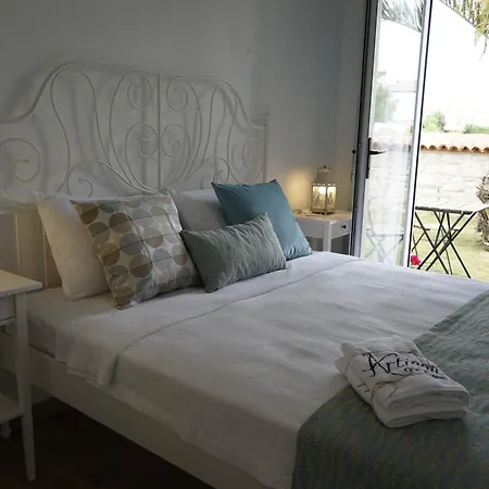 Oda ve Kahvaltı Limonaia 4*
