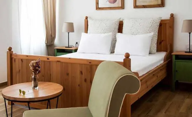 Limonaia 4*