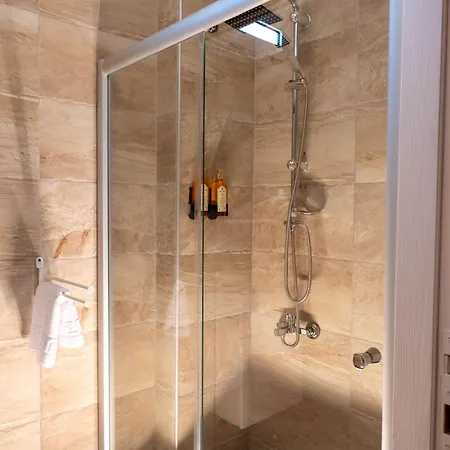 Limonaia Bed and Breakfast 4*