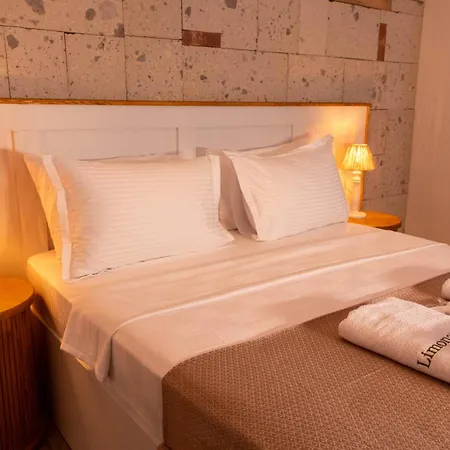 Limonaia 4*