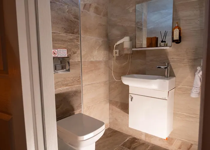 Oda ve Kahvaltı Limonaia 4*