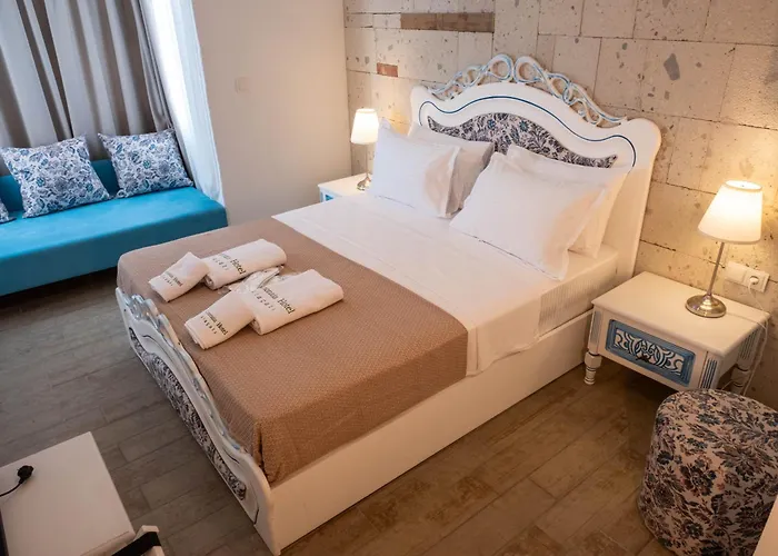 Oda ve Kahvaltı Limonaia Alaçatı