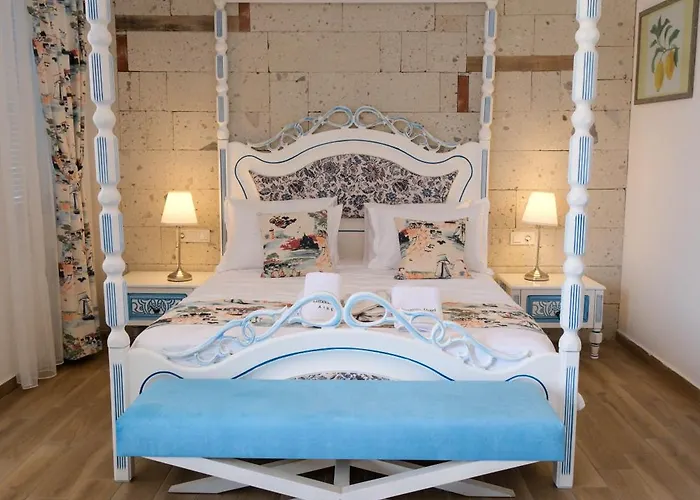 Limonaia Oda ve Kahvaltı 4*