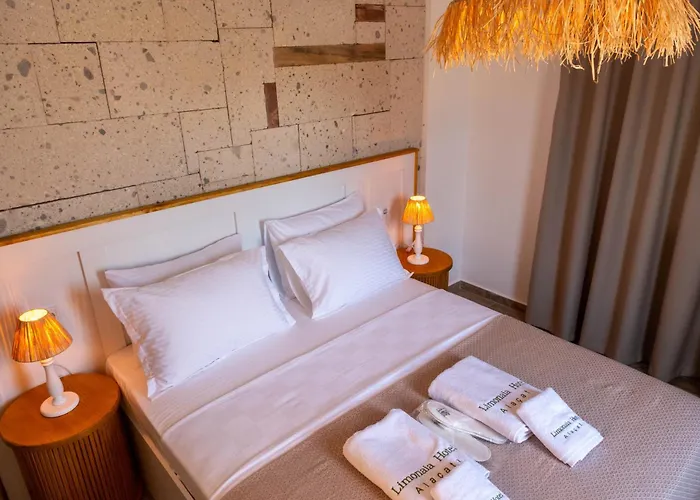 Oda ve Kahvaltı Limonaia Alaçatı