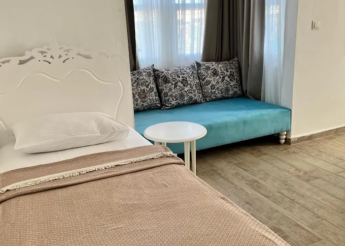 Oda ve Kahvaltı Limonaia Alaçatı