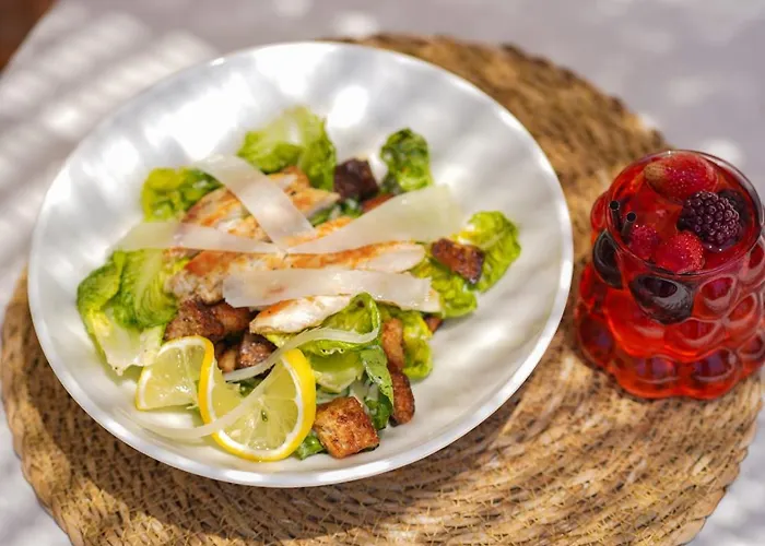 Oda ve Kahvaltı Limonaia Alaçatı