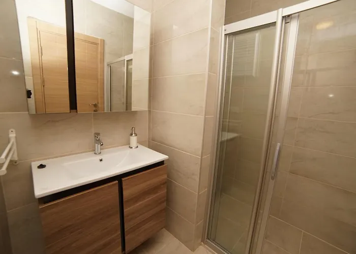 Oda ve Kahvaltı Limonaia 4*